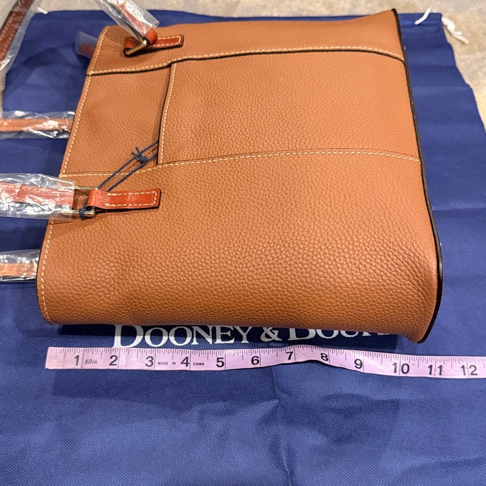 DOONEY BOURKE Pebble Grain Small Lexington bag in Caramel color brand new - Picture 11 of 12